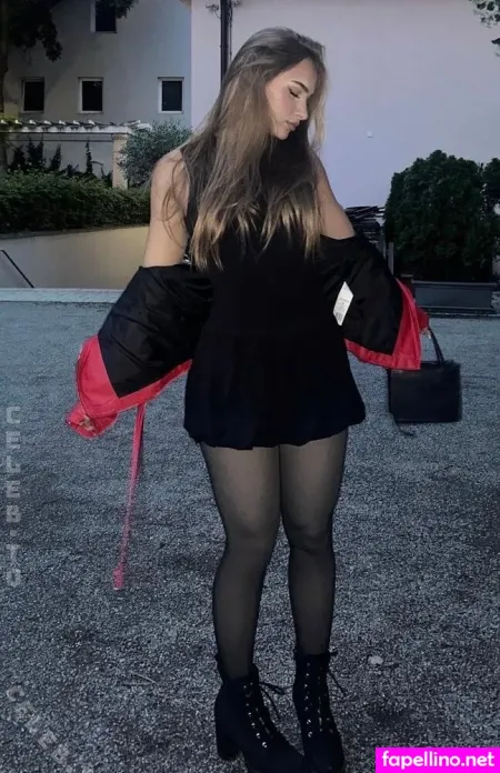 Athinque OnlyFans Thumbnail #qqGpcfL8jD
