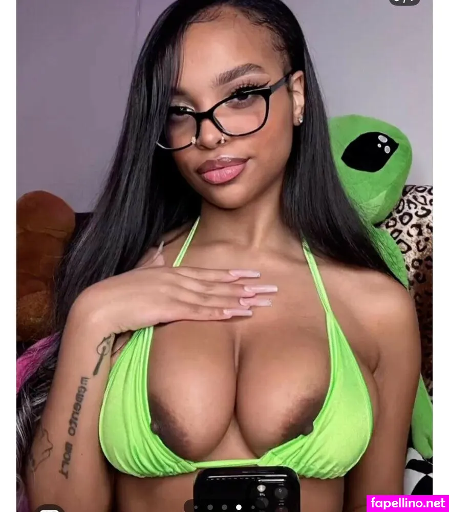 shesnotatlantis, youfoundatlantis Nude Leaked OnlyFans Photo #uk9Hb0ZMAv