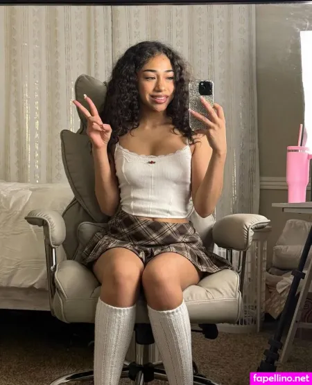 Atoviah OnlyFans Thumbnail #b33z9oISia