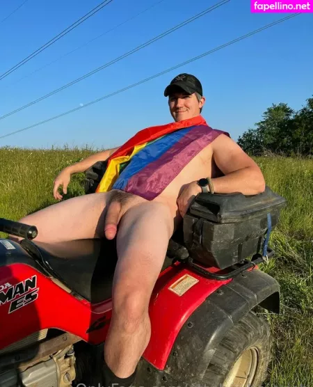 Attaboyheinrich OnlyFans Thumbnail #BJ33kG7TOu