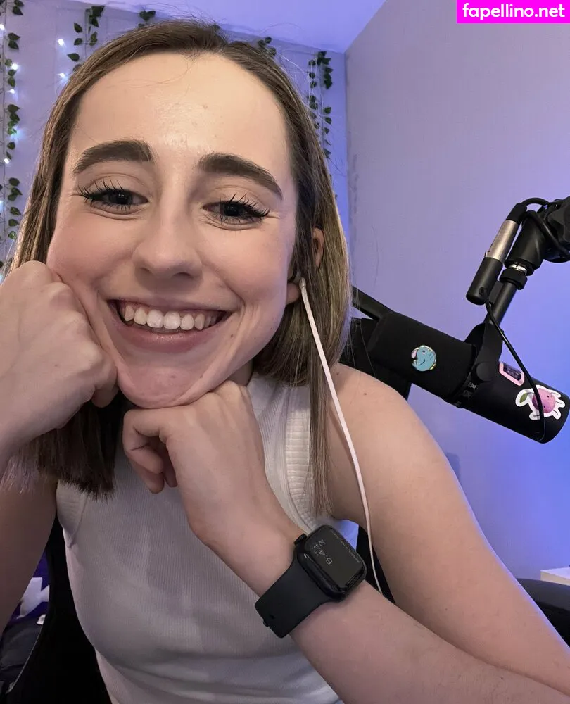 atwentysomethingloser Nude Leaked OnlyFans Photo #8JoOs0jv40