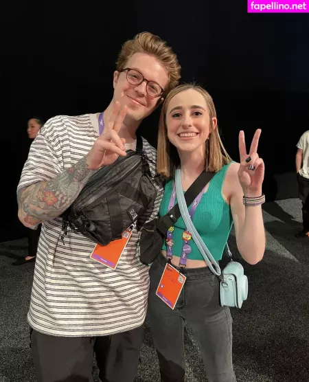 Atwentysomethingloser OnlyFans Thumbnail #NZCkbuFbpx