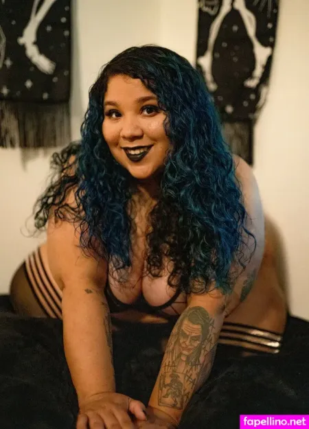 Atzula Storm Main Profile Photo