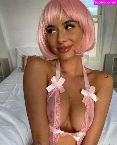 Aubrey Clarke OnlyFans Thumbnail #2MR6J2k4vz