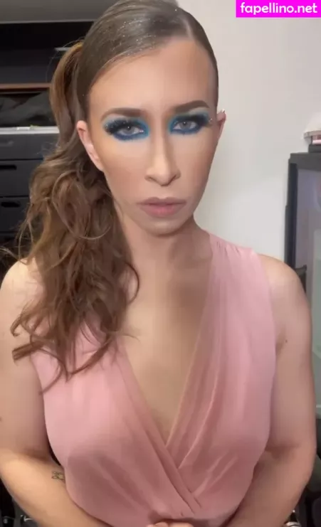 Aubrey Edwards OnlyFans Thumbnail #R2uDhjDym0