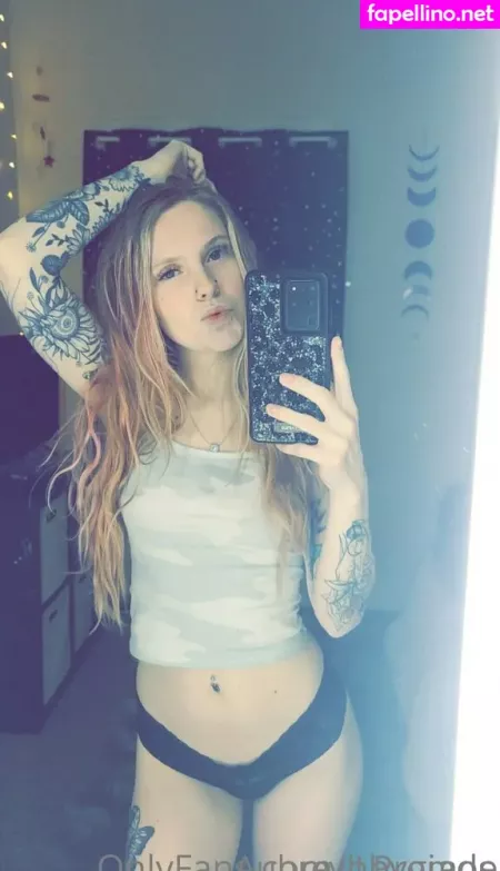 Aubreyj20 OnlyFans Thumbnail #8fti3k400U