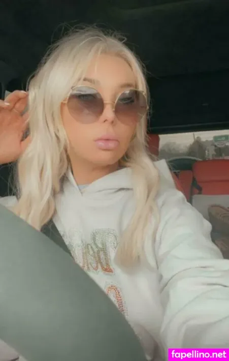 Aubreykatefree OnlyFans Thumbnail #tT1xzhqHM7