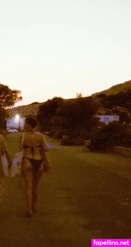 Aude A La Joie OnlyFans Thumbnail #ImYXfTkRG0