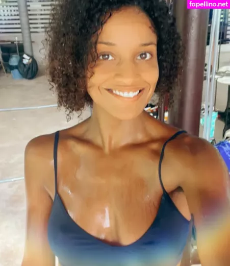 Aude Legastelois OnlyFans Thumbnail #DvDvFRisr1