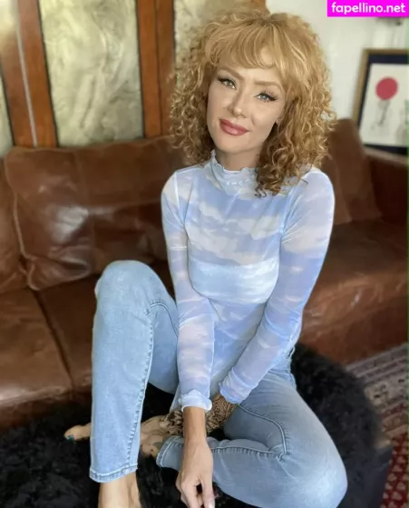 Audrey Hollander OnlyFans Thumbnail #q4ri11eRO4