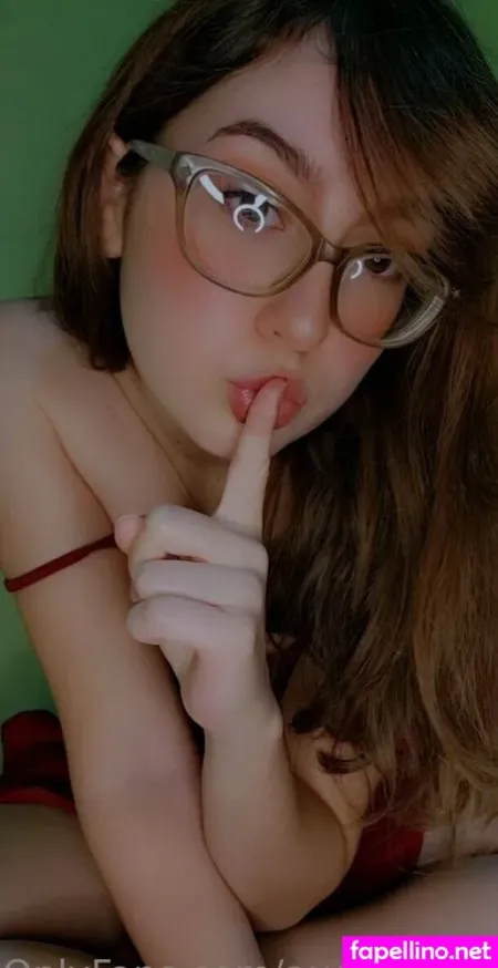 Audreyesmefree OnlyFans Thumbnail #AGq9BdvmAE