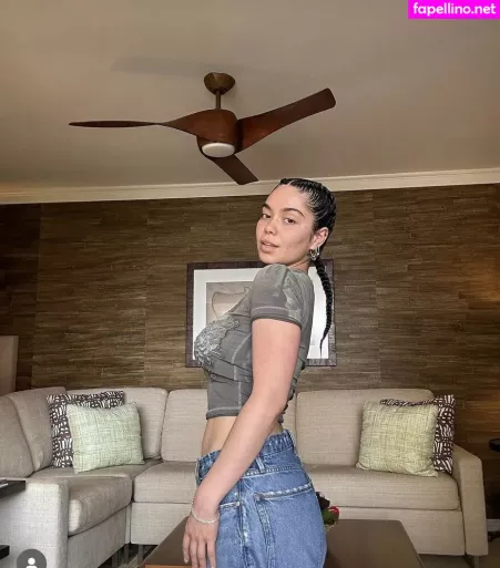 Auli I Cravalho OnlyFans Thumbnail #6UdjosBkn1