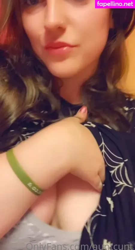 Auntcunt OnlyFans Thumbnail #T2M0dW5FsB