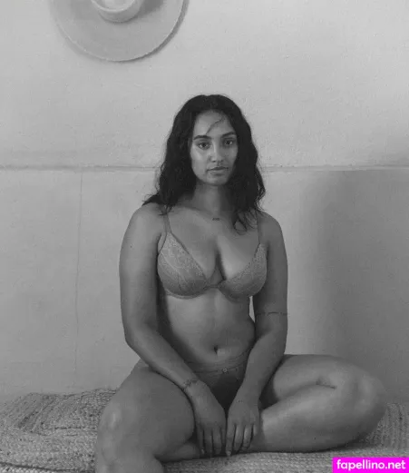 Aurea Febraio OnlyFans Thumbnail #WXlsM6MFbj