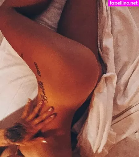 Aurelia Belle OnlyFans Thumbnail #T2L4luARBF