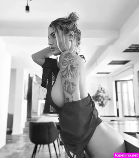 Aurelie Dotremont 1 OnlyFans Thumbnail #DLxRvdKPag