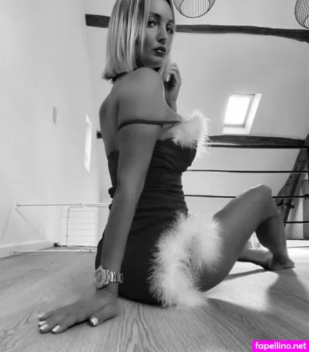 Aurelie Dotremont 1 OnlyFans Thumbnail #u2koom0GlN