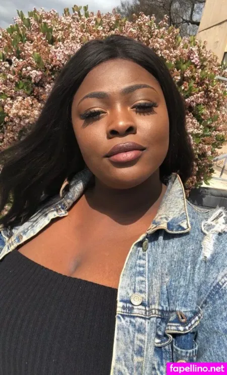 Aurelie Tshamala Ska510 OnlyFans Thumbnail #TnGr89XmPU