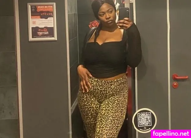 Aurelie Tshamala Ska510 OnlyFans Thumbnail #UEjBOSucjV