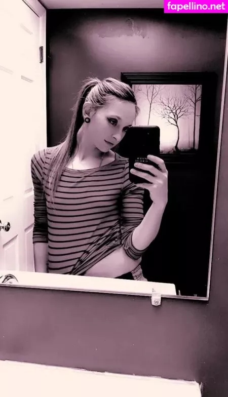 Aurieleann OnlyFans Thumbnail #8iweMbApxP