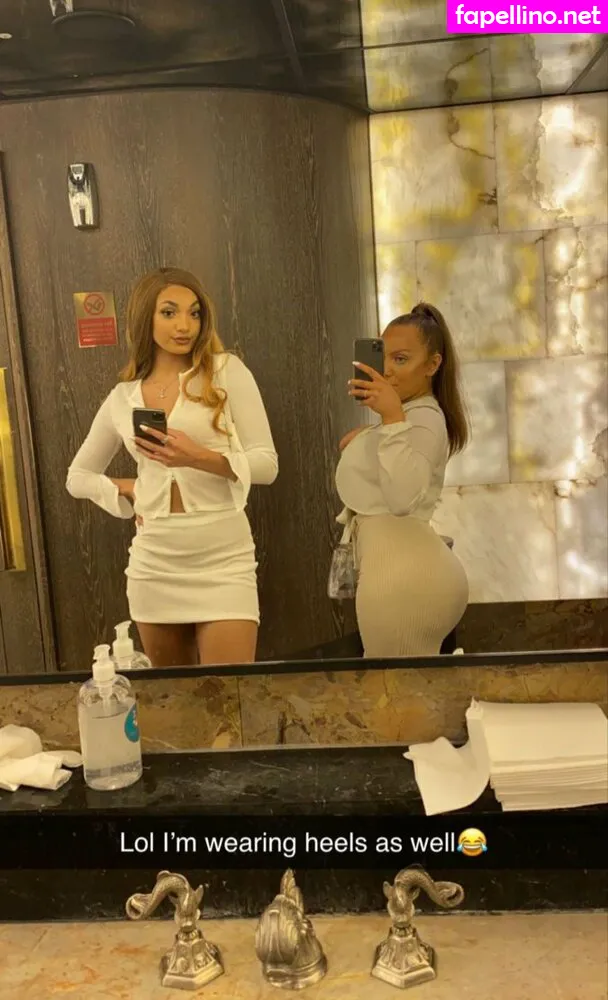 aurora.baker, aurora.luxe, auroramusic, spxrklybrat Nude Leaked OnlyFans Photo #7sBaQLmPsj