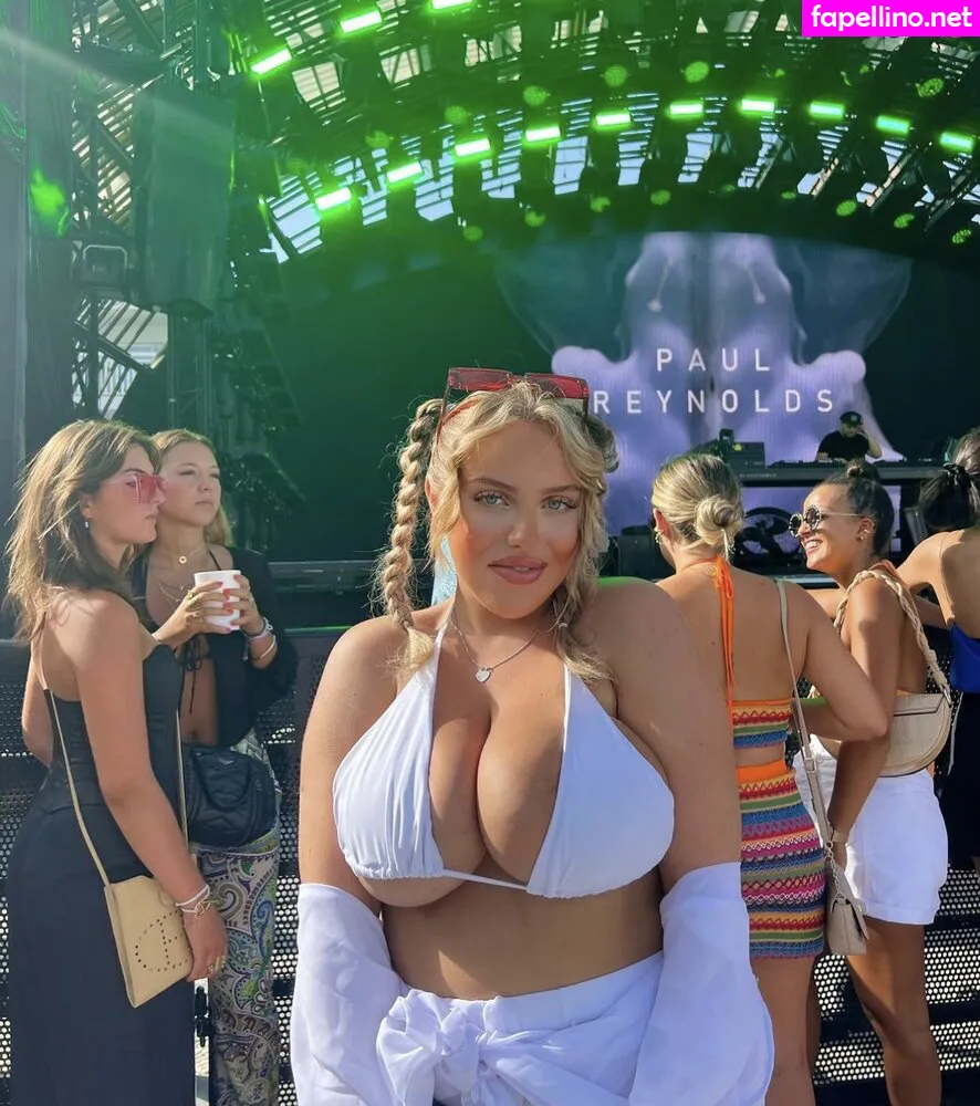 aurora.baker, aurora.luxe, auroramusic, spxrklybrat Nude Leaked OnlyFans Photo #eXCMXuTTC8