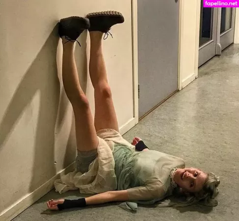 Aurora Aksnes OnlyFans Thumbnail #f0rypL4sw3