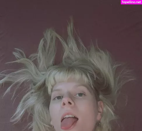 Aurora Aksnes OnlyFans Thumbnail #kNkpPuhs5n
