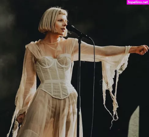 Aurora Aksnes OnlyFans Thumbnail #ovJu93NGl6