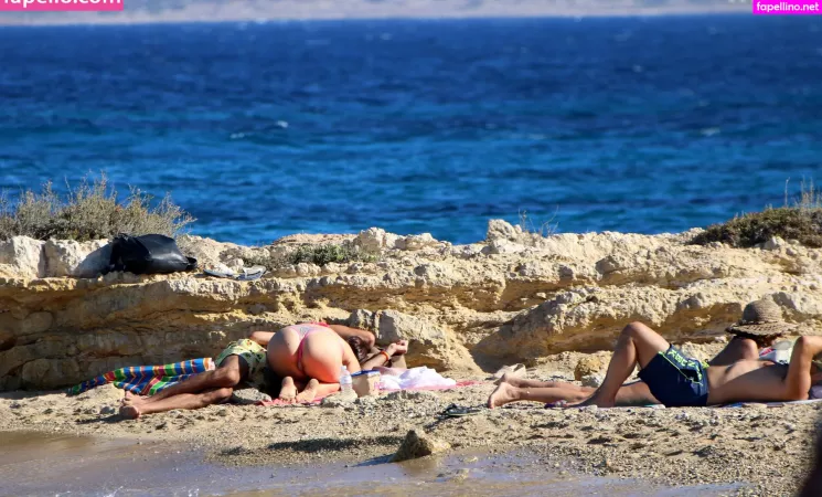 Aurora Ramazzotti OnlyFans Thumbnail #ihBfFyCMQQ