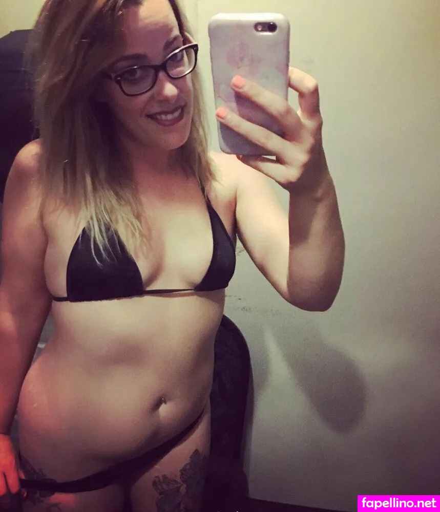 aurora_rouge Nude Leaked OnlyFans Photo #8zr4HLHS3O