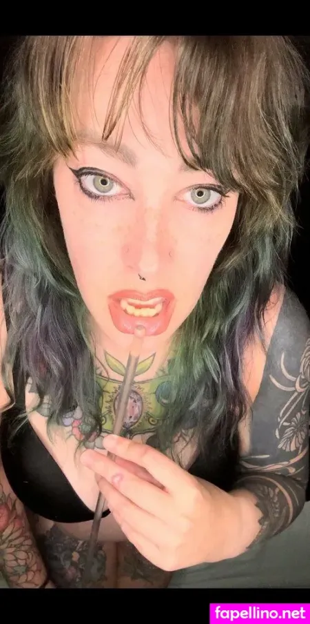 Aurora Rouge OnlyFans Thumbnail #MX8W4SHS9k