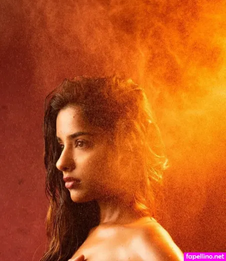 Aurora Sinclair OnlyFans Thumbnail #m9Q4LqRm99