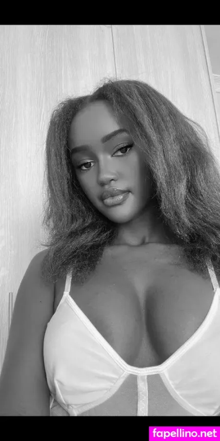 Aurora Staar OnlyFans Thumbnail #yH3ssd7fby