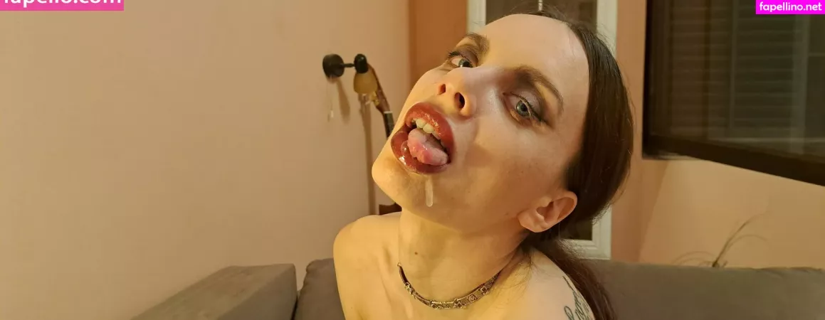 Aurora Whitewhale OnlyFans Thumbnail #OwQTKEUfeK