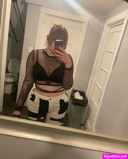 Auroraaurealis OnlyFans Thumbnail #PTBwc8UNjd