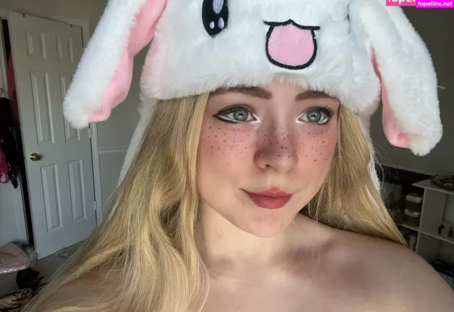 Aurorabrookefree OnlyFans Thumbnail #Kb82HhS4Xi