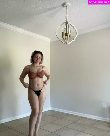 Aurorabrookefree OnlyFans Thumbnail #YHWOmw5u6a