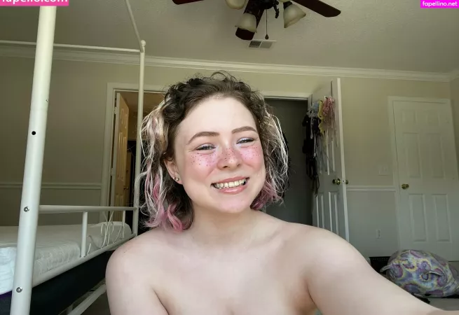 Aurorabrookefree OnlyFans Thumbnail #zcnERtM38F