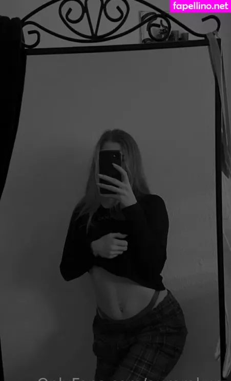 Aurorakurz OnlyFans Thumbnail #1OMTG4Us0K