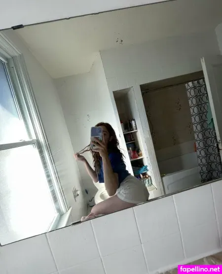 Aurorameier OnlyFans Thumbnail #99UWBzfv7X