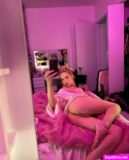Auroranorthfan OnlyFans Thumbnail #Pjd57GO4Vv