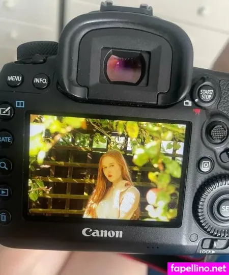 Auroraphoenix4 OnlyFans Thumbnail #1pxF7euMna