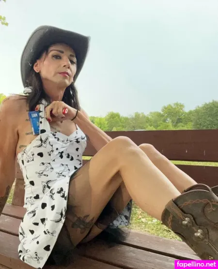 Aurorarav3n OnlyFans Thumbnail #MycDmPO7su