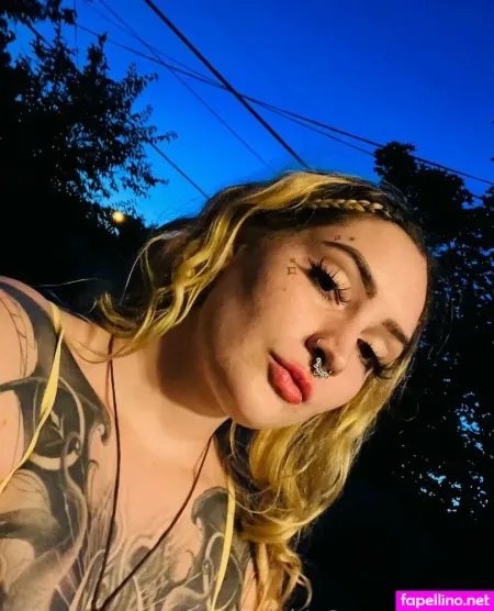 Aurorawestx OnlyFans Thumbnail #YNurdFOelh