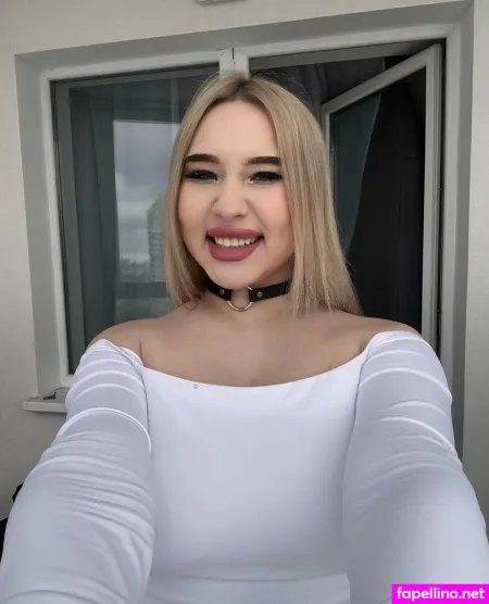 Aurrora Me OnlyFans Thumbnail #AYuxmjmsBc