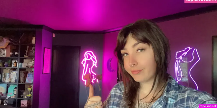 Aussarah1 OnlyFans Thumbnail #aHfyURIBQS