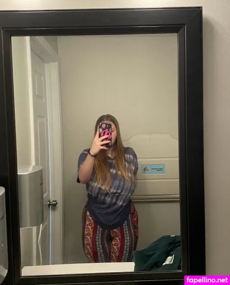 Autumn Bontrager OnlyFans Thumbnail #OcSUvCbwR9