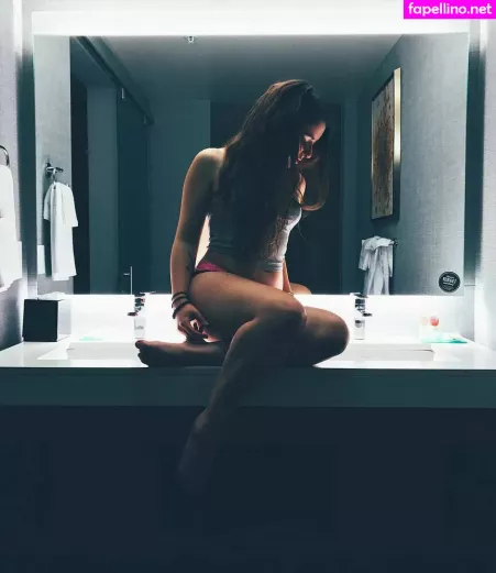 Autumn Farrell OnlyFans Thumbnail #rBdojZKfOX