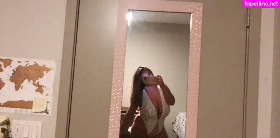 Autumn Lee OnlyFans Thumbnail #3G3MPBl26l